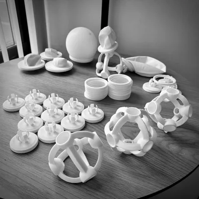 Breathing Intelligence: Morphological Computation in Inflatable Swarm Systems