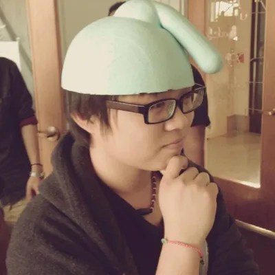 Liang He